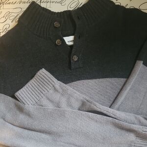Sonoma Two-Tone Black and Light Gray Zip-Up Mock Neck Sweater